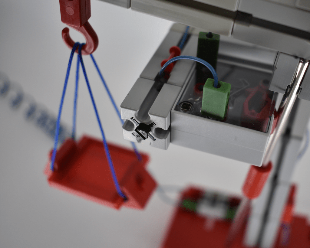 Detail view of the fischertechnik switch component